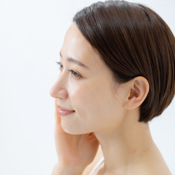 眉下リフトで目のたるみと目元のしわを自然に改善 Thumbnail