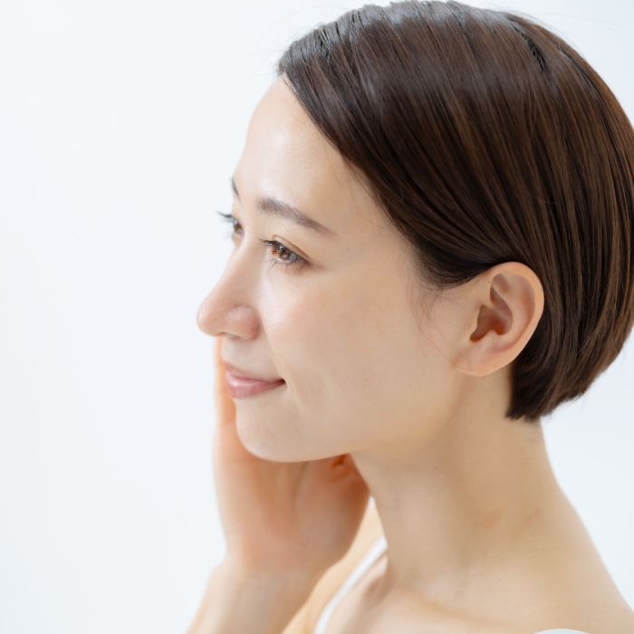 隠れた二重を取り戻す方法、上眼瞼皮膚切除と二重整形を同時に Thumbnail